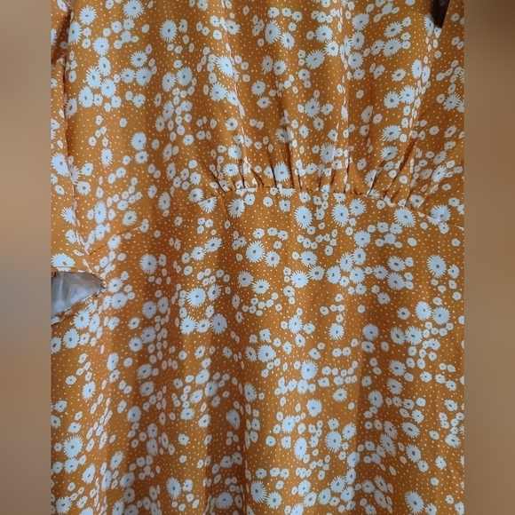 NWT Lulu's Boundless Beauty Yellow Floral Print Flutter Sleeve Mini Dress XL - Picture 7 of 9